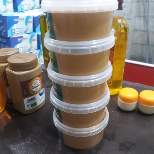 شیره انگور سفید ملایر هرظرف 45تومان حدودا800گرمی