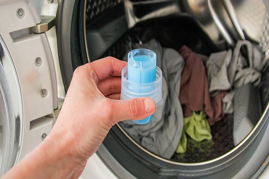 ریختن مواد شوینده زیاد در لباسشویی