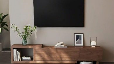 تلویزیون به دیوار بهتره یا روی میز